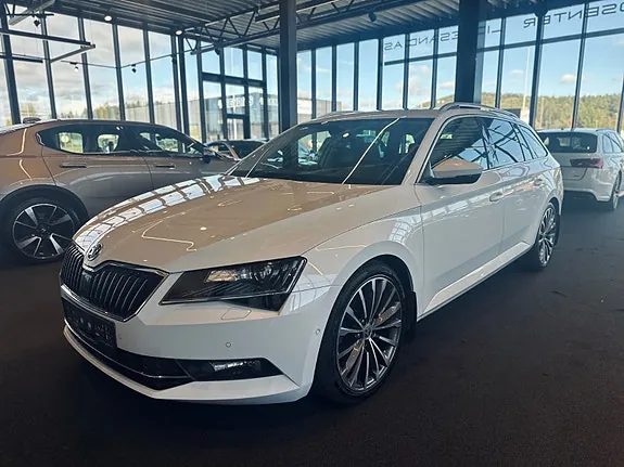 Skoda Superb 2017 photo 3