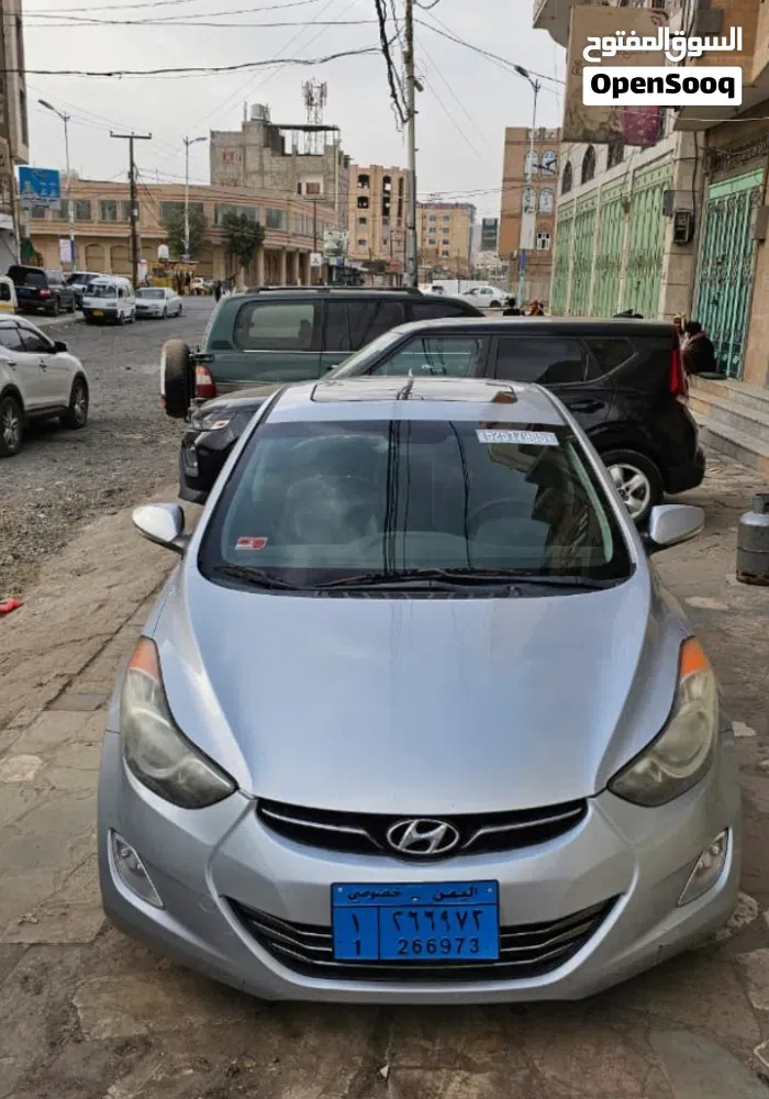 Hyundai Elantra 2012 photo 3