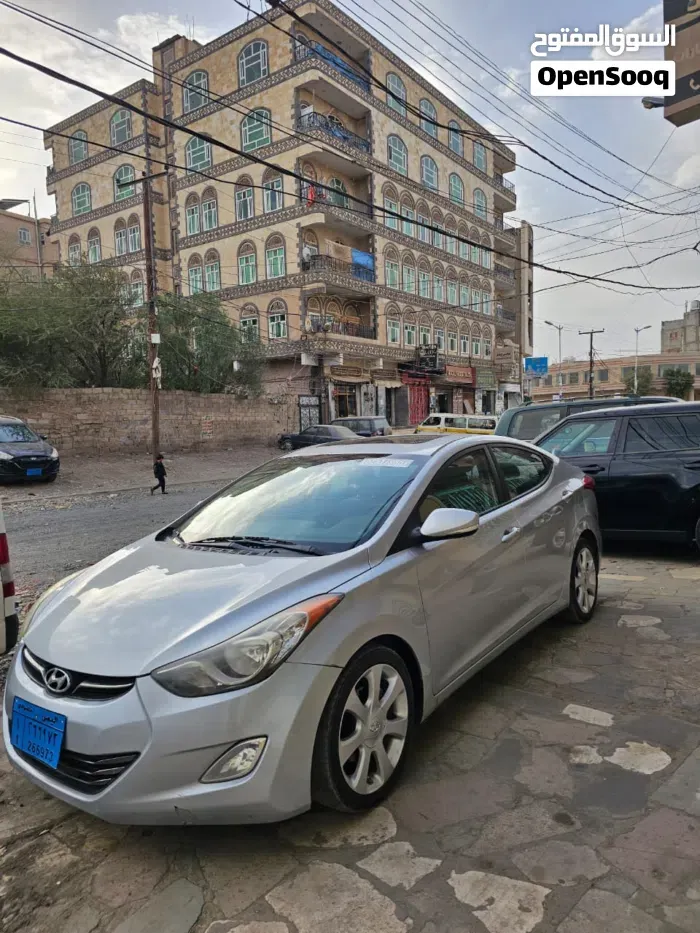 Hyundai Elantra 2012 photo 2
