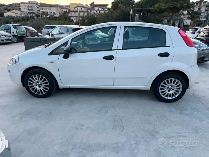 Fiat Punto 2018 photo 5