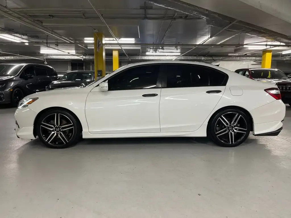 Honda Accord 2017 photo 2