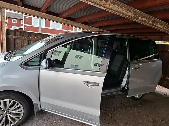 Volkswagen Sharan 2013 photo 5