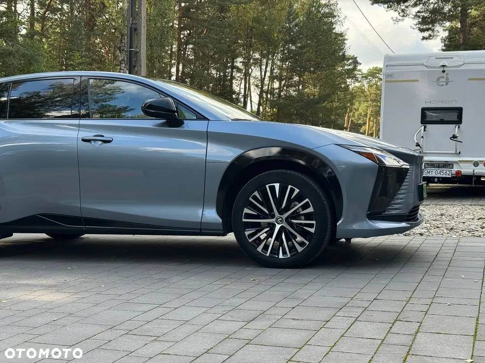 Lexus Rz 450E 2023 photo 2