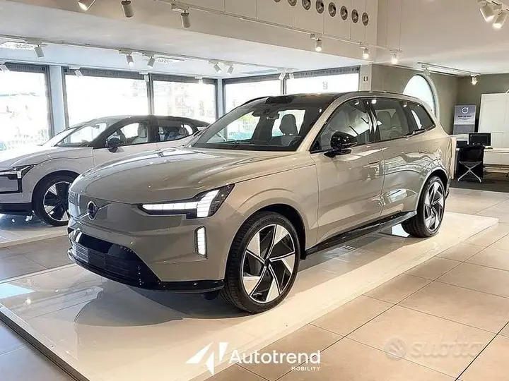 Volvo Ex90