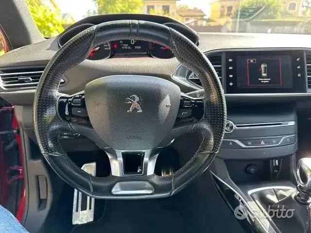 Peugeot 308 2015 photo 2