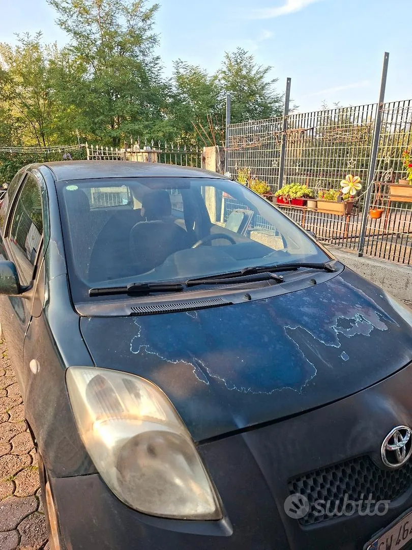 Toyota Yaris 2006 photo 2