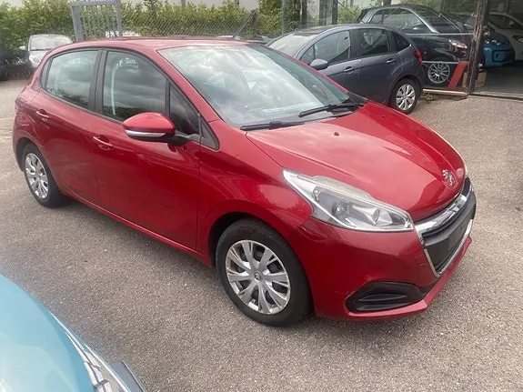 Peugeot 208 2016 photo 2