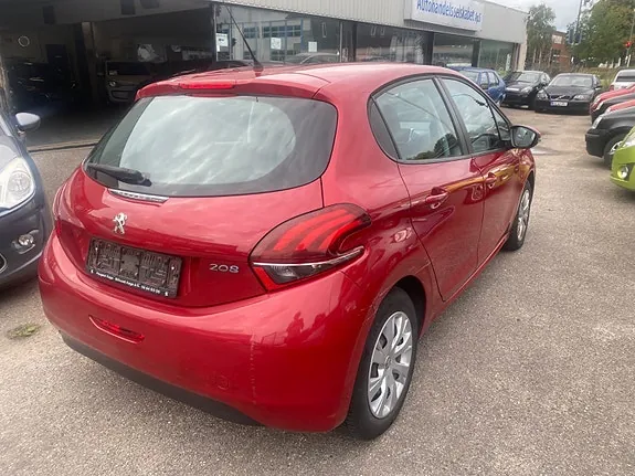Peugeot 208 2016 photo 4