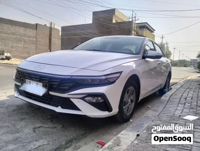 Hyundai Elantra 2024 photo 3