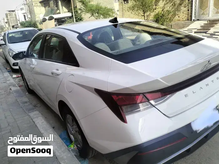 Hyundai Elantra 2024 photo 4