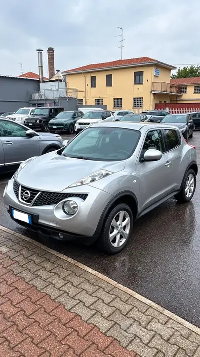 Nissan Juke 2011 photo 2