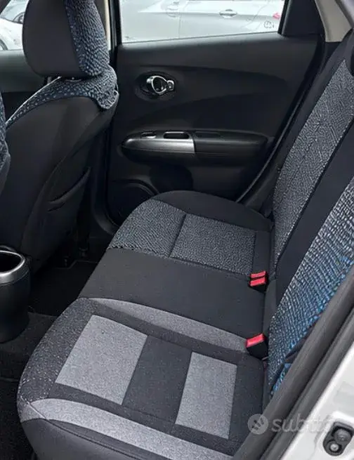 Nissan Juke 2011 photo 4