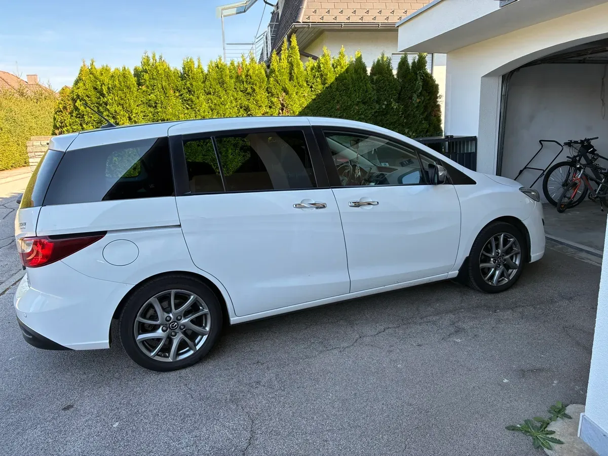 Mazda Mazda5