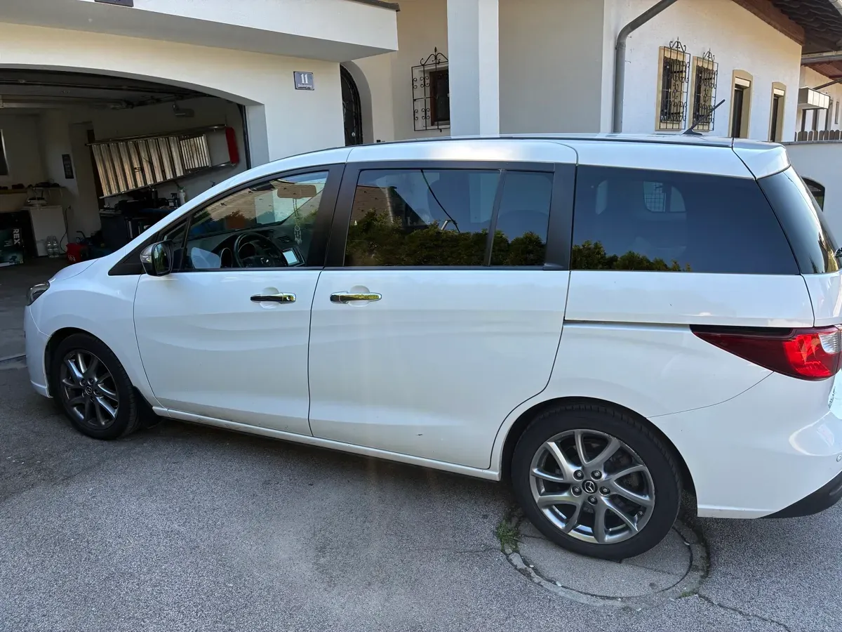 Mazda Mazda5 2014 photo 3