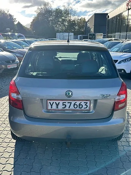 Skoda Fabia 2007 photo 4