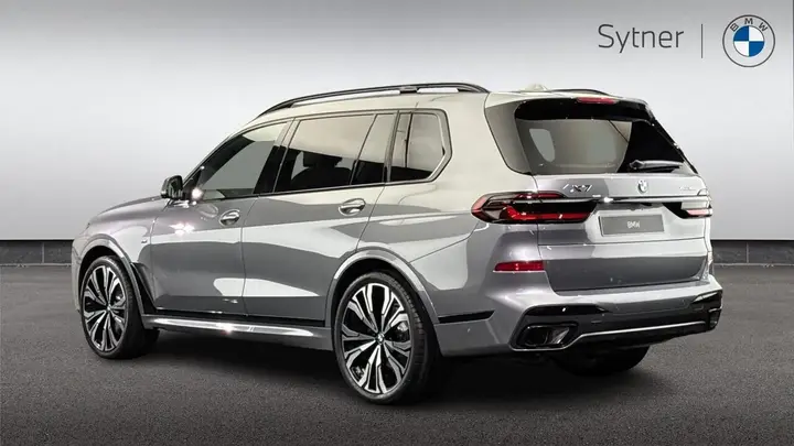 BMW X7 2026 photo 2