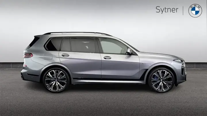BMW X7 2026 photo 3