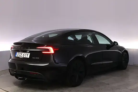 Tesla Model 3 2024 photo 5