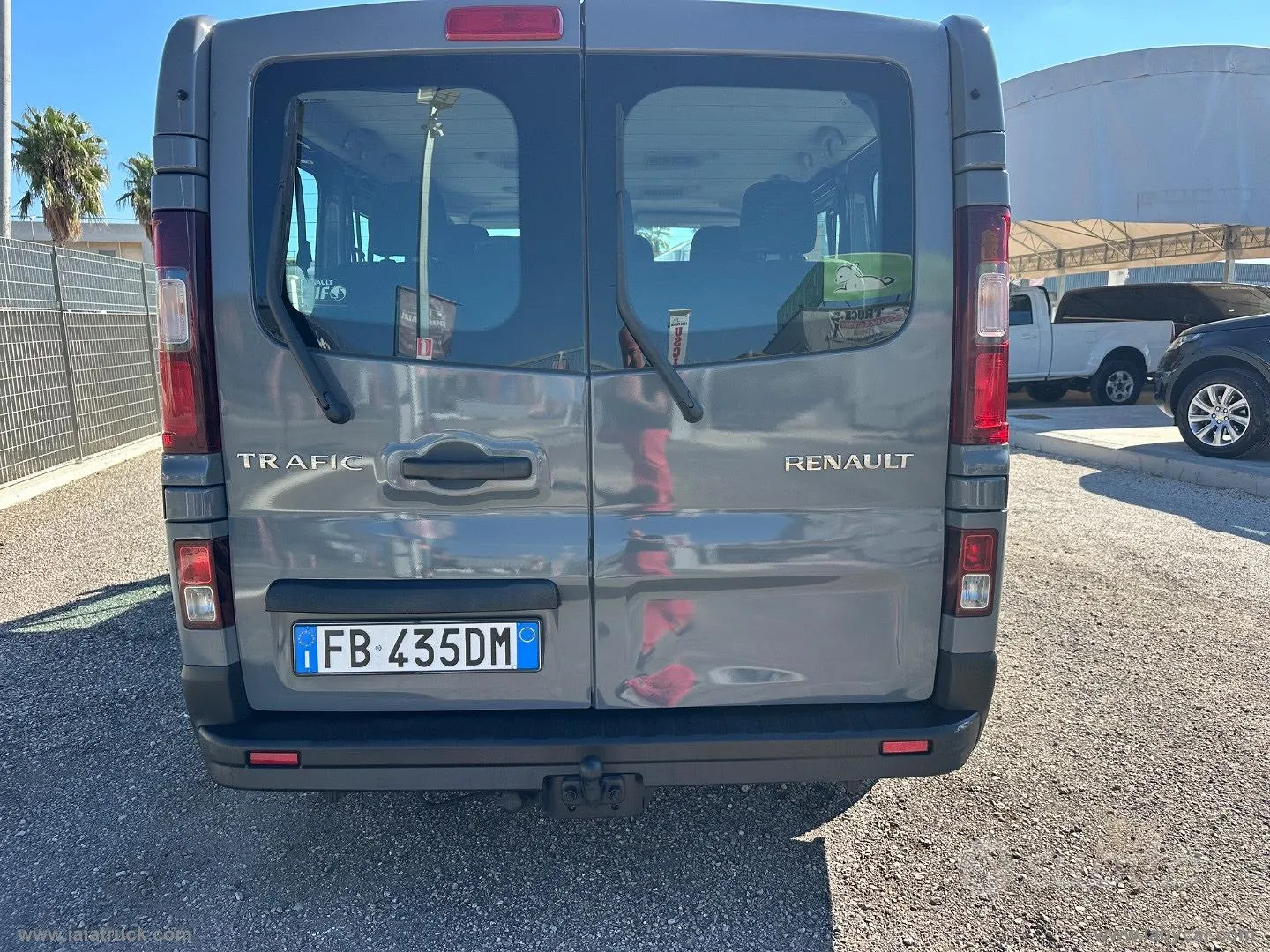 Renault Trafic 2016 photo 4