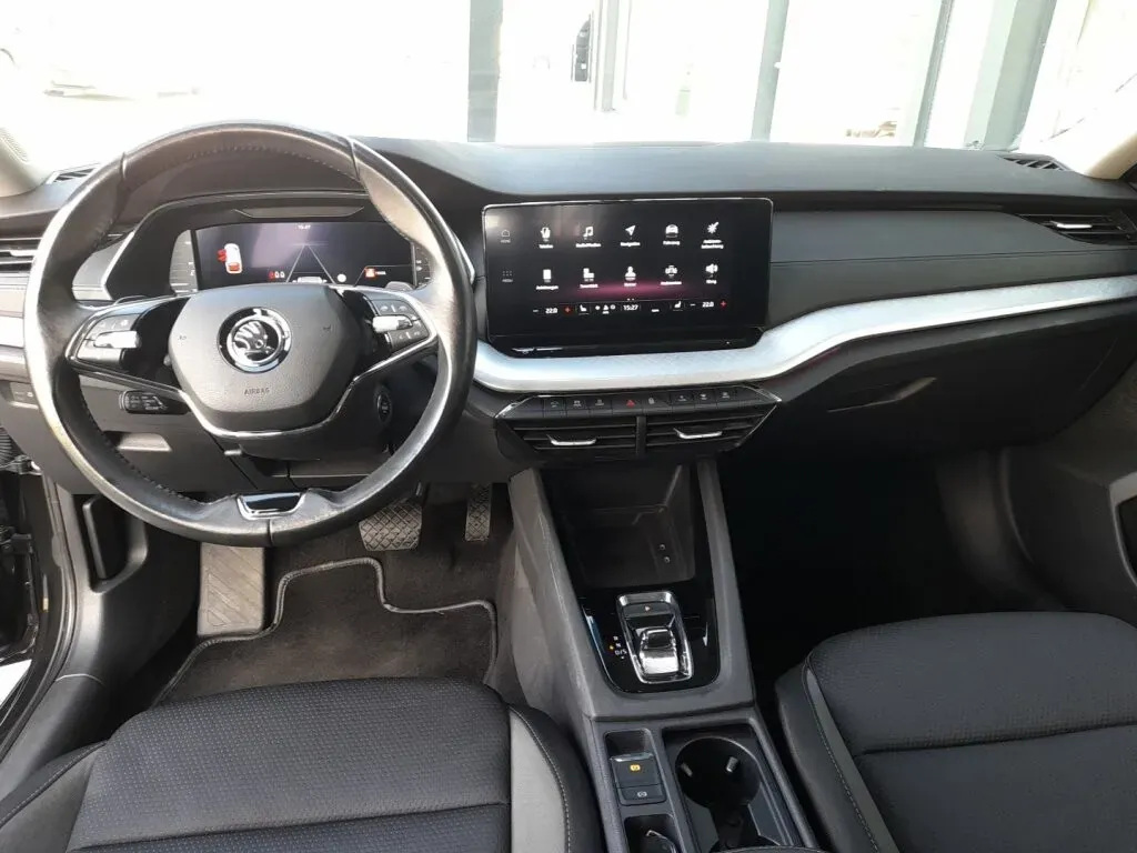 Skoda Octavia 2023 photo 3