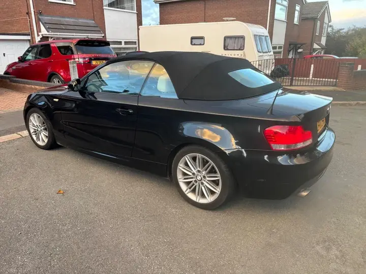 BMW 1 Series Cabriolet 2011 photo 4