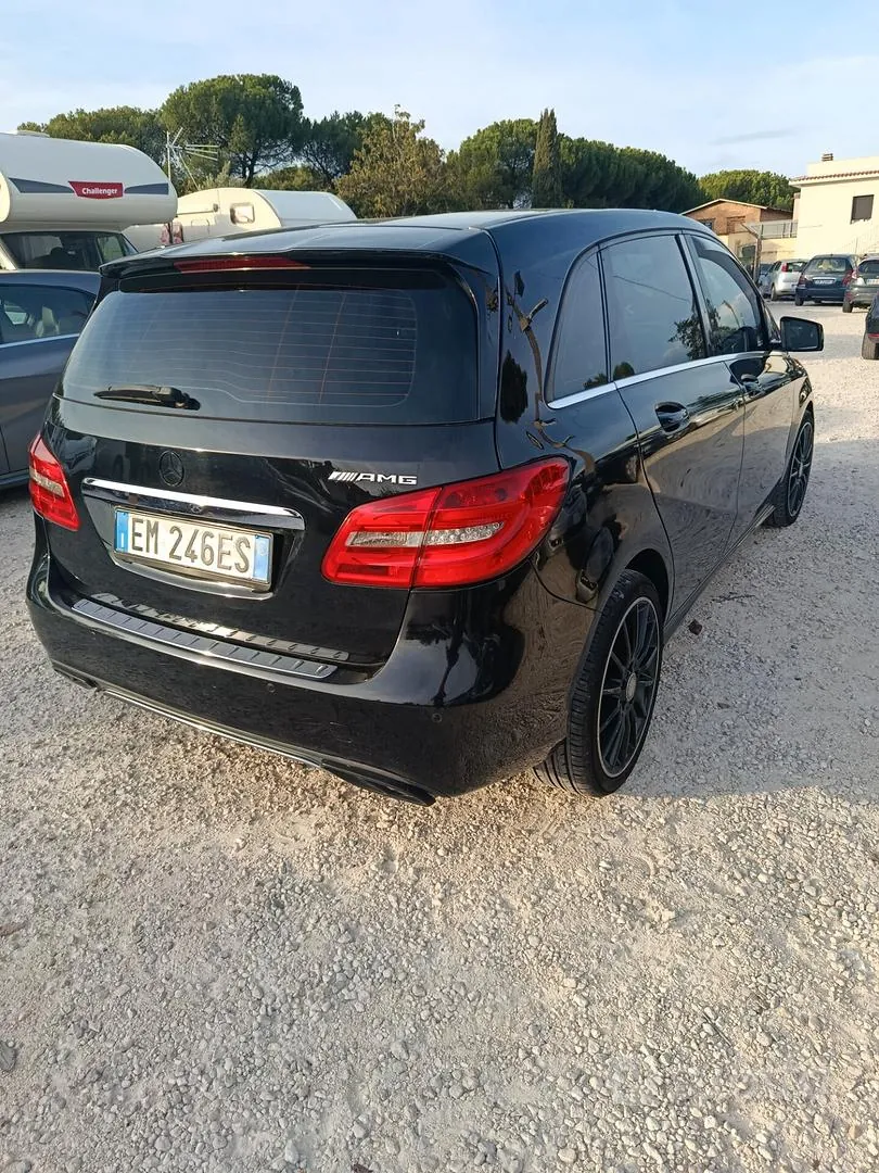 Mercedes-Benz B 200 Cdi 2013 photo 3