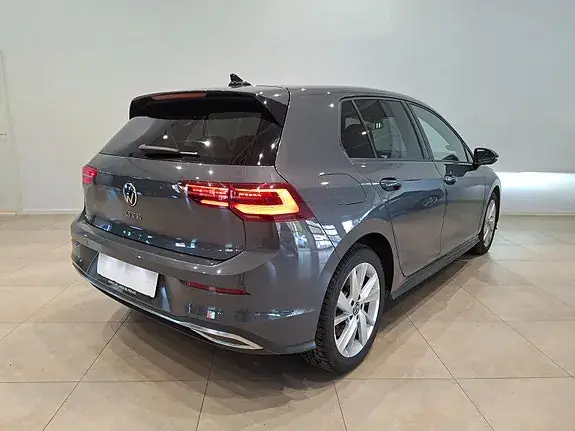 Volkswagen Golf Viii 2021 photo 2