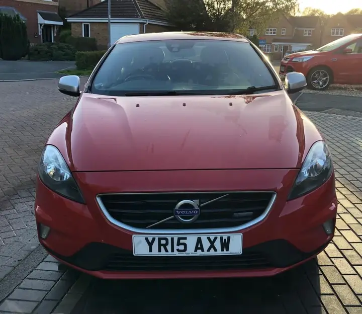 Volvo V40