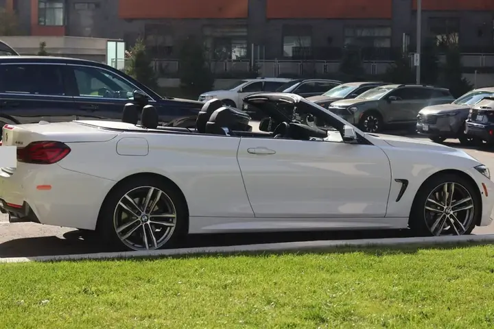 BMW 440I