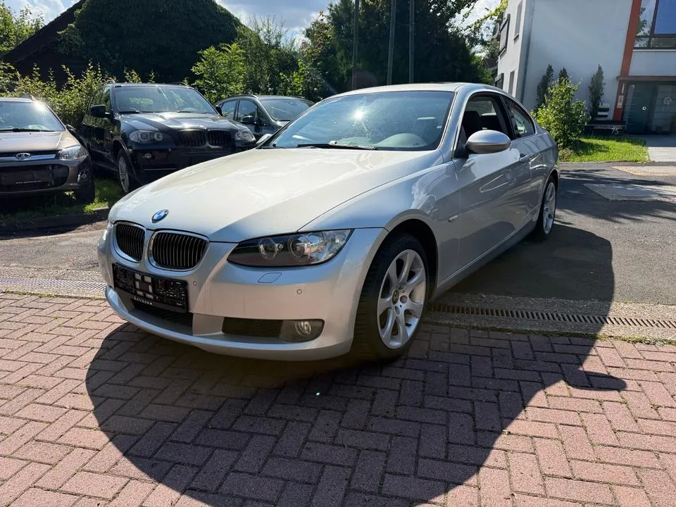 BMW 330I