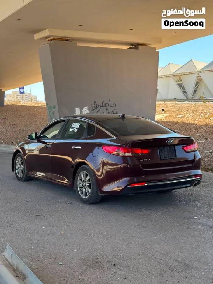 Kia Optima 2017 photo 2