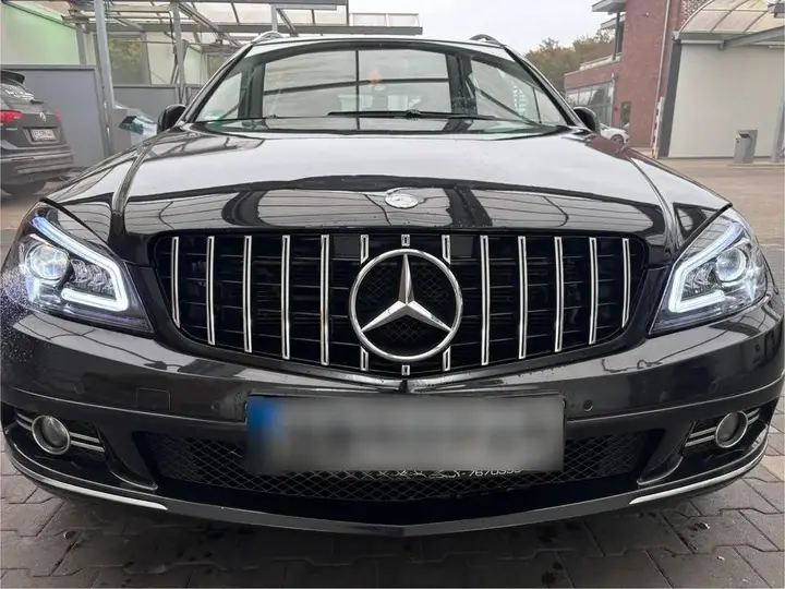Mercedes-Benz C200