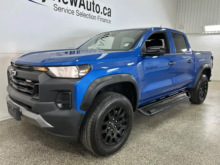 Chevrolet Colorado 2023 photo 3