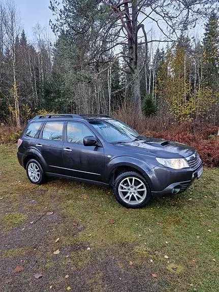 Subaru Forester 2009 photo 2