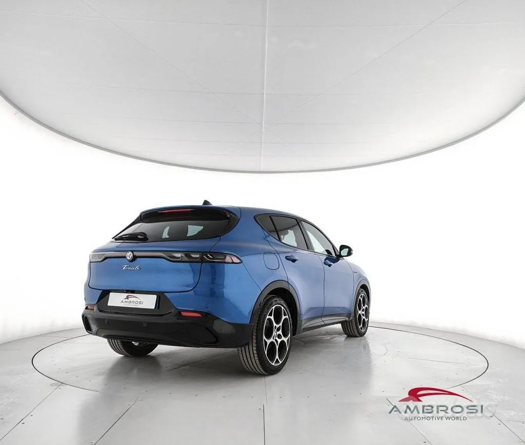Alfa Romeo Tonale 2024 photo 3