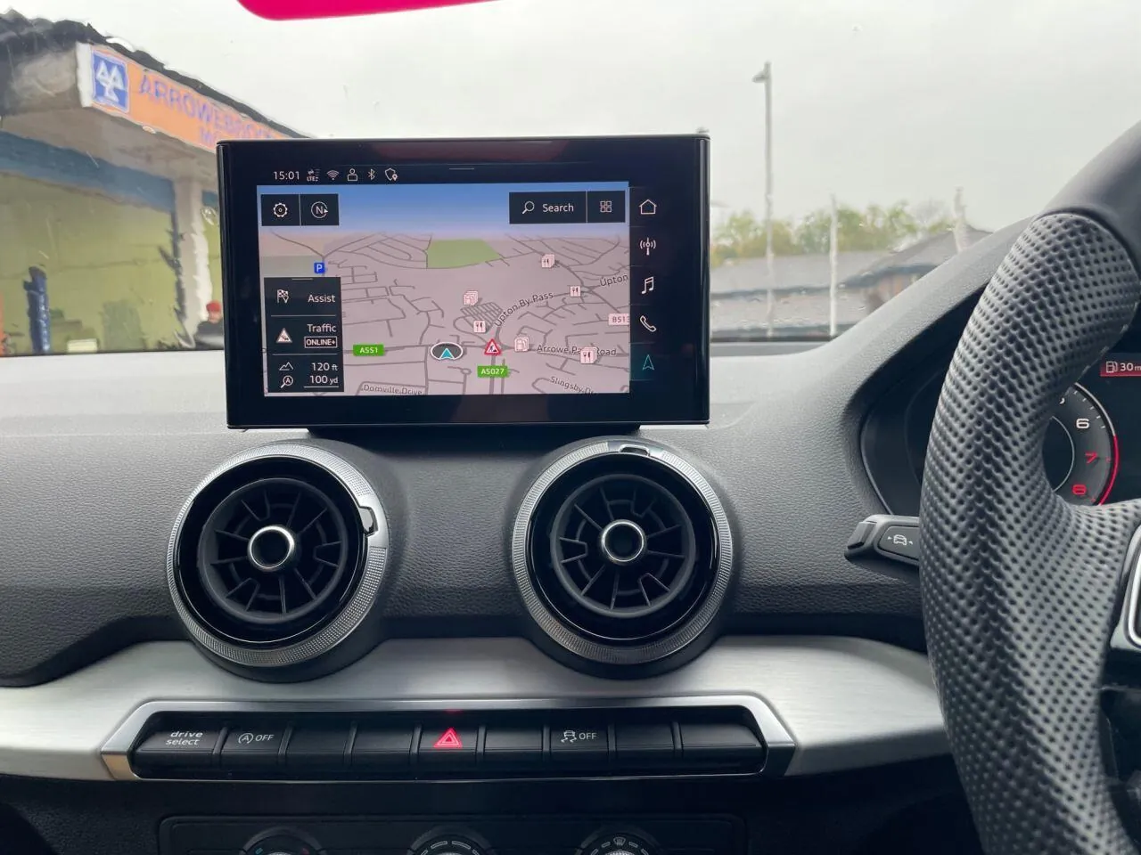 Audi Q2 2025 photo 3