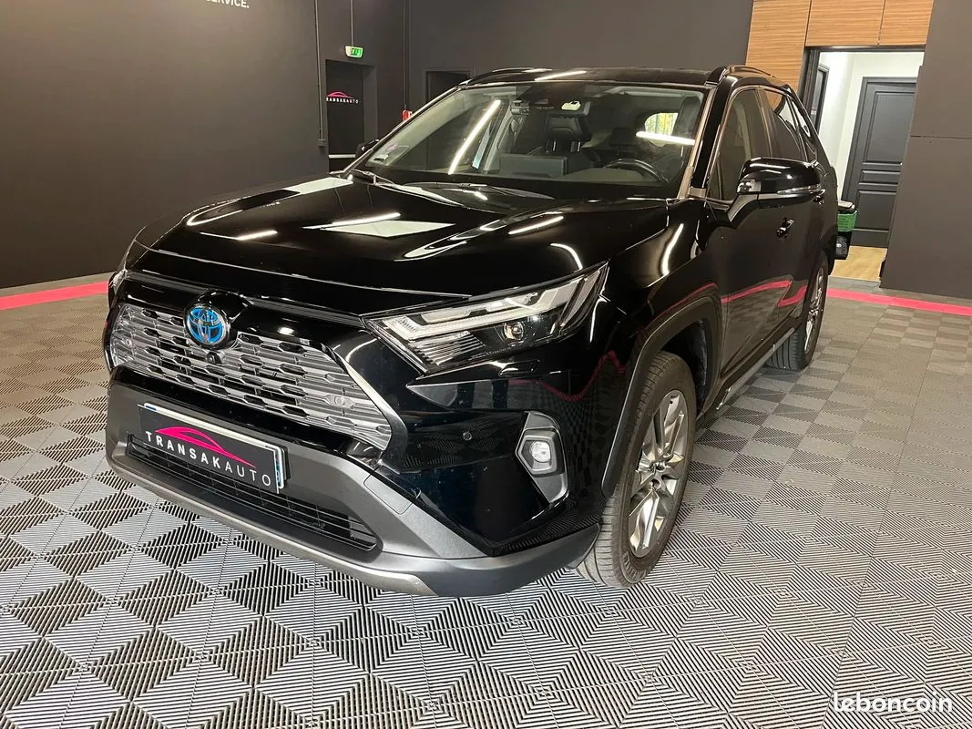 Toyota Rav4 2024 photo 3