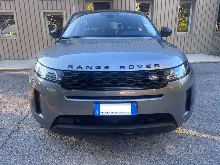 Land Rover Range Rover Evoque 2022 photo 2
