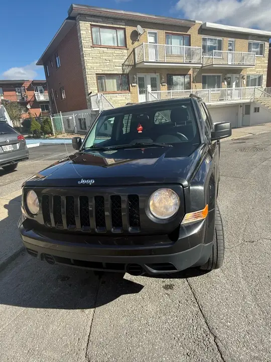 Jeep Patriot 2011 photo 2