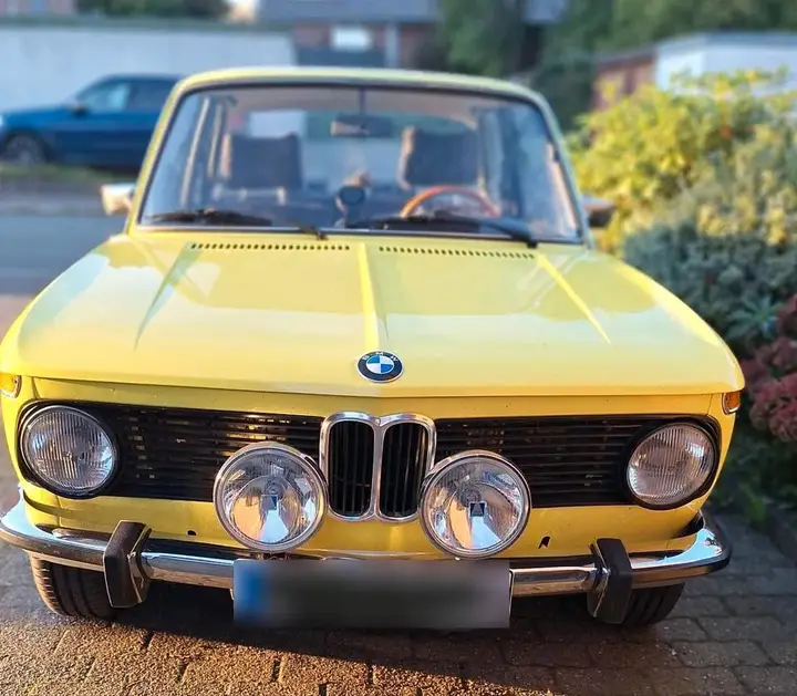 BMW 1502