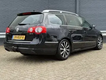 Volkswagen Passat 2010 photo 2