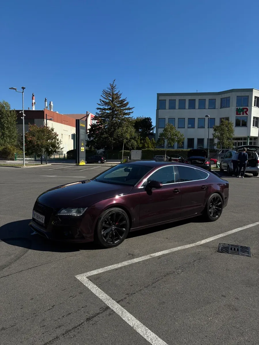 Audi A7 2011 photo 2