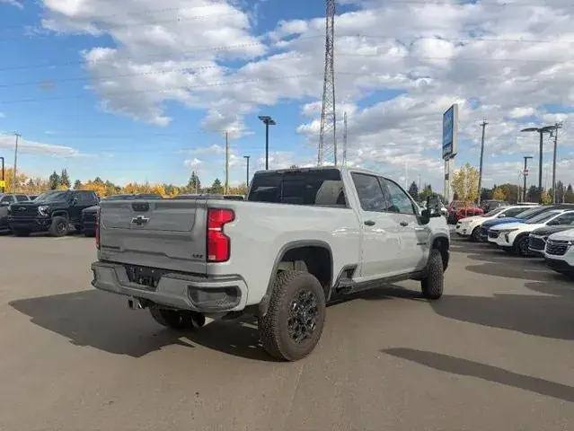 Chevrolet Silverado 2024 photo 5