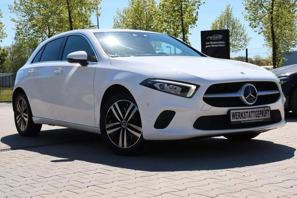 Mercedes-Benz A250E