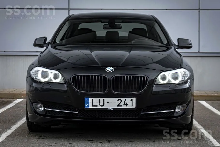 BMW 530D 2010 photo 2
