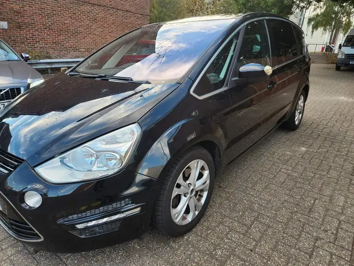 Ford S-Max 2011 photo 2