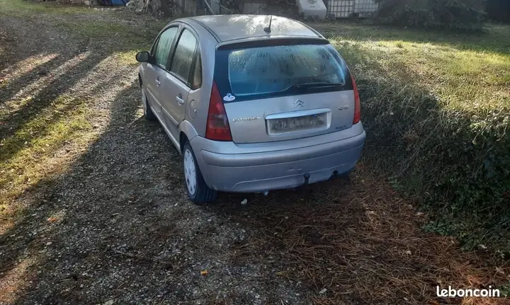Citroen C3 2004 photo 2