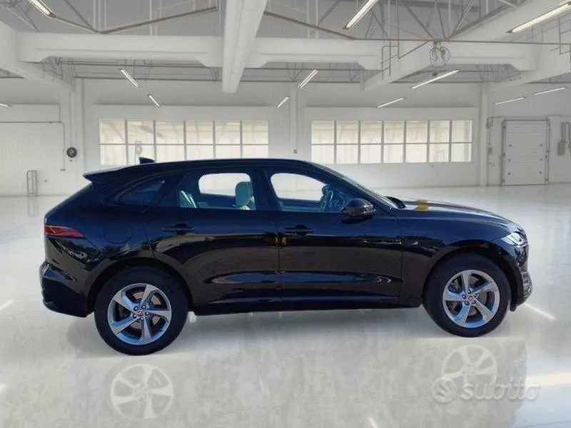 Jaguar F-Pace 2023 photo 3