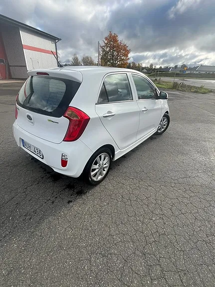 Kia Picanto 2012 photo 5