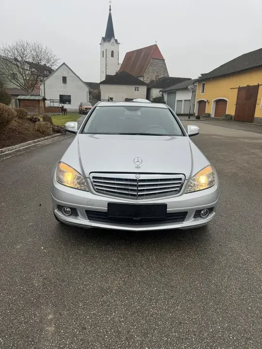 Mercedes-Benz C-Class 2008 photo 2